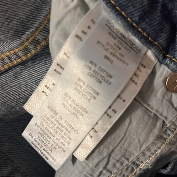 Good American Good Boy High Rise Straight Leg Jeans w/ Spilt Hem - Picture 12 of 12